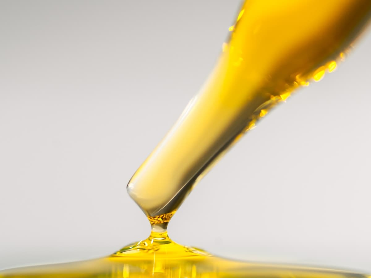 Soybean Oil Pouring